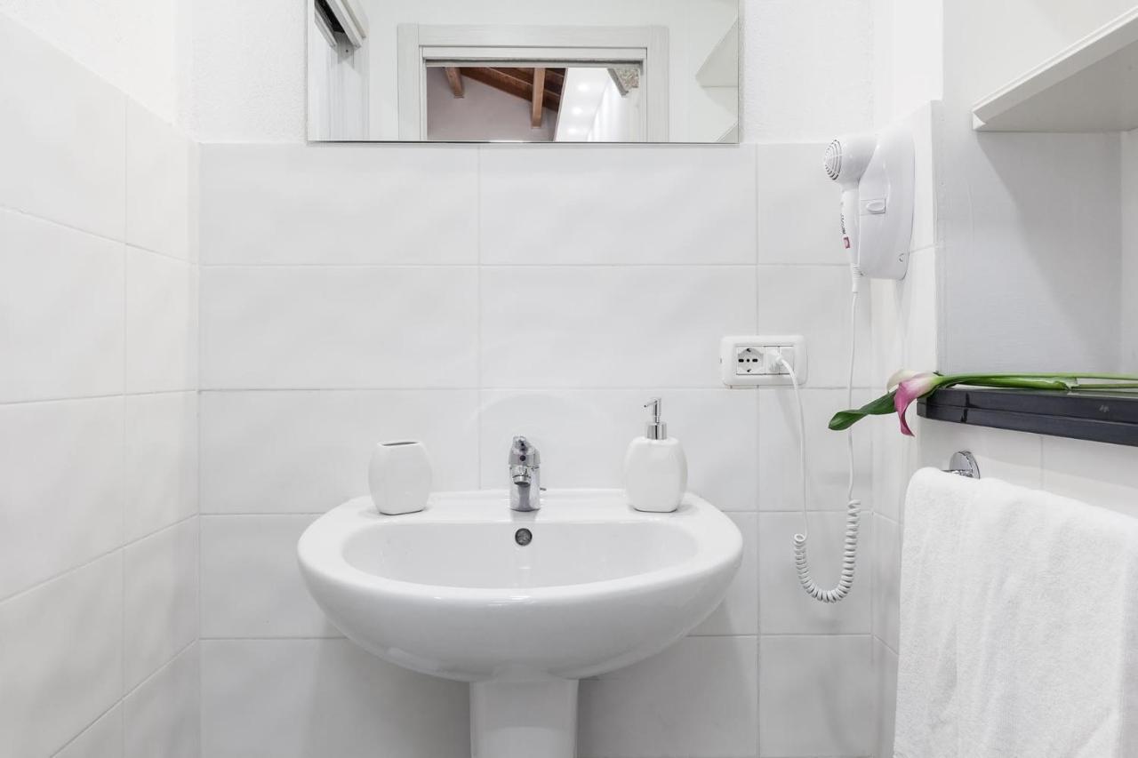San Giacomo Rooms Cagliari Buitenkant foto