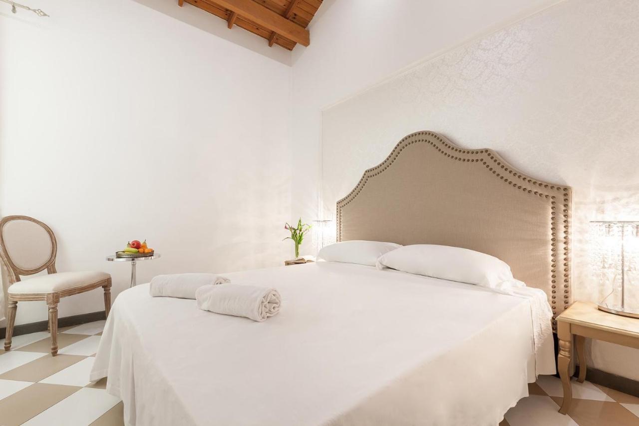 San Giacomo Rooms Cagliari Buitenkant foto